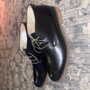 Brand new Deer Stags Prime men’s dress shoes size 13. Wide.